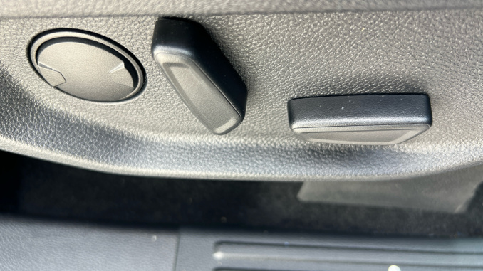 Ford Ranger Petrol Pick Up D/Cab Wildtrak 2.3 EB PHEV 281 Auto [NI] - Image 41